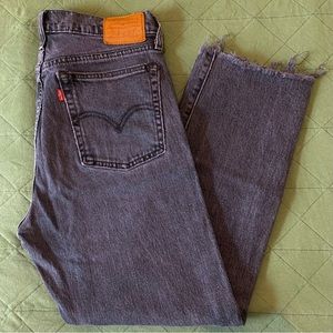 Levi’s Premium Wedgie Straight - size 30